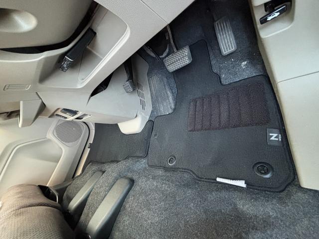 ☆内外装ともに綺麗に洗車いたします☆専門のスタッフがお車を綺麗にしてご納車いたします！板金やコーティングも承っております！とっておきの一台をご提供いたします！