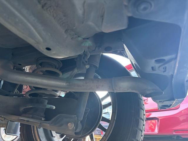 永く綺麗にお使いいただくには下廻り防錆プランがおススメです。雪道でまかれる塩化カルシウム（融雪剤）や潮風などから発生する錆などの劣化を防ぎ、車の下廻りをガードします。