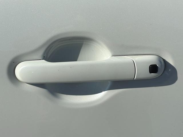 ワゴンRスティングレー X 4WD ETC ABS 助手席エアバック シートヒーター 盗難防止装置(22枚目)