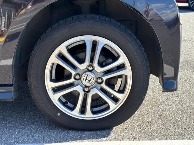 N-BOXカスタム G SSパッケージ 4WD ETC バックカメラ ナビ 両側パワースライド ABS シートヒーター 盗難防止装置 助手席エアバック HID(23枚目)