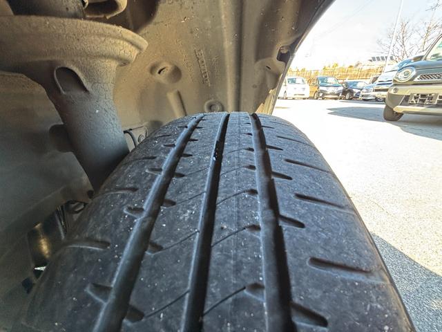 N-BOXカスタム G SSパッケージ 4WD ETC バックカメラ ナビ 両側パワースライド ABS シートヒーター 盗難防止装置 助手席エアバック HID(58枚目)