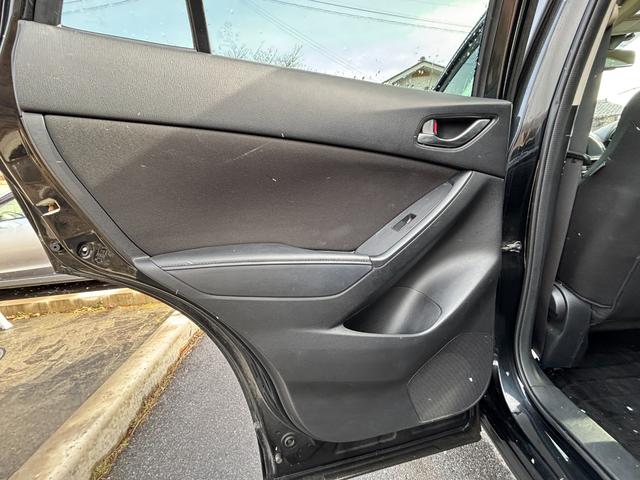 �c�Ǝ��ԂP�O���`�P�W���R�O���i�Ηj�����j�B�X�^�b�t�ꓯ�S��肨�҂����Ă���܂��B