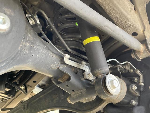 ジムニー ＸＧ　４ＷＤ　ＳＤナビ　バックカメラ　禁煙車　オートライト　純正１６インチアルミ　Ｂｌｕｅｔｏｏｔｈ　ＣＤ　ＤＶＤ再生　フルセグ（23枚目）