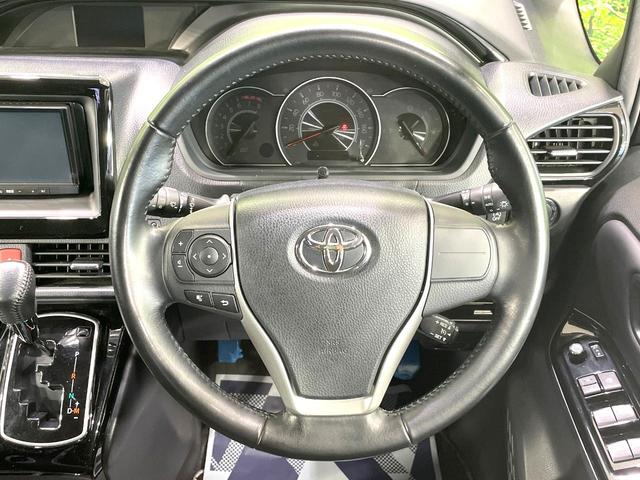 ノア Si ダブルバイビーII 4WD セーフティーセンス 両側電動ドア SDナビ 後席モニター バックカメラ 禁煙車 コーナーセンサー スマートキー LEDヘッド ビルトインETC クルコン オートハイビーム 車線逸脱警報(12枚目)