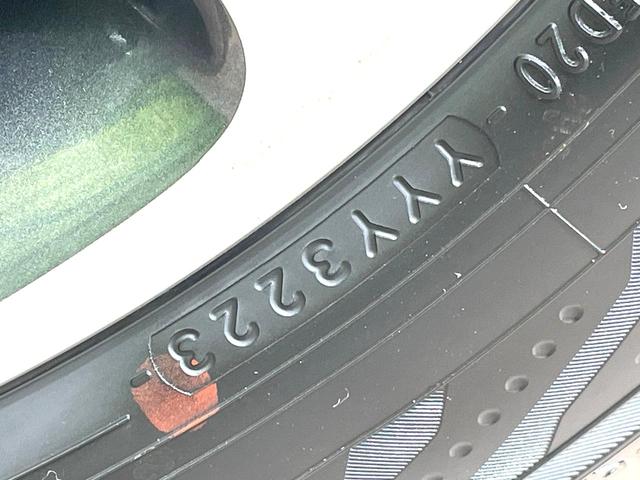 ノア Si ダブルバイビーII 4WD セーフティーセンス 両側電動ドア SDナビ 後席モニター バックカメラ 禁煙車 コーナーセンサー スマートキー LEDヘッド ビルトインETC クルコン オートハイビーム 車線逸脱警報(28枚目)