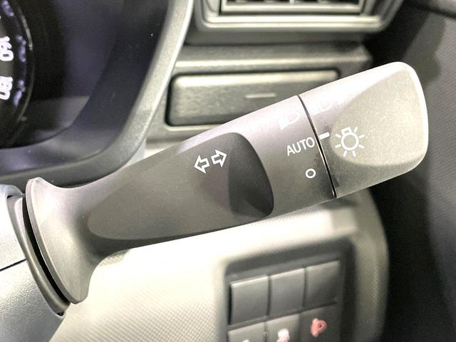 ライズ Ｘ　登録済未使用車　スマートアシスト　コーナーセンサー　スマートキー　ＬＥＤヘッド　オートハイビーム　車線逸脱警報　オートライト　純正１６ＡＷ　プライバシーガラス　アイドリングストップ（6枚目）