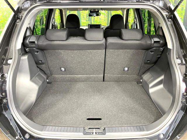 ライズ Ｘ　登録済未使用車　スマートアシスト　コーナーセンサー　スマートキー　ＬＥＤヘッド　オートハイビーム　車線逸脱警報　オートライト　純正１６ＡＷ　プライバシーガラス　アイドリングストップ（45枚目）