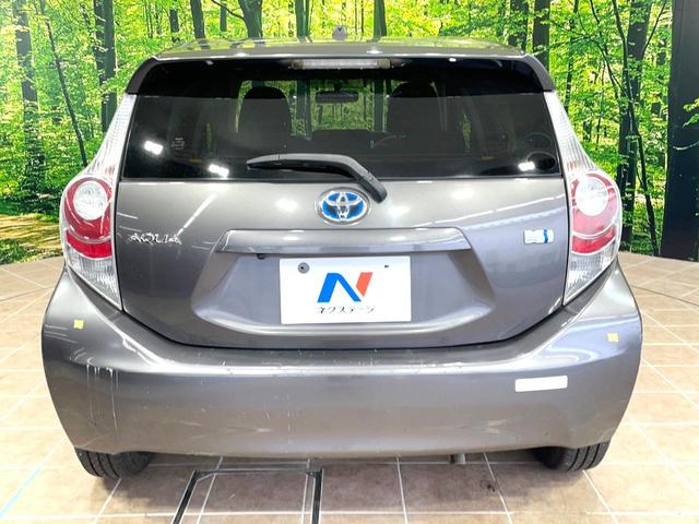 アクア S 純正SDナビ バックカメラ ETC オートエアコン Bluetooth接続 CD/DVD再生 フルセグTV キーレスエントリー 盗難防止システム 横滑り防止システム 電動格納ミラー プライバシーガラス(15枚目)