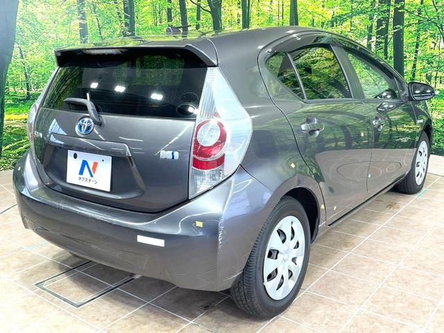 アクア S 純正SDナビ バックカメラ ETC オートエアコン Bluetooth接続 CD/DVD再生 フルセグTV キーレスエントリー 盗難防止システム 横滑り防止システム 電動格納ミラー プライバシーガラス(17枚目)