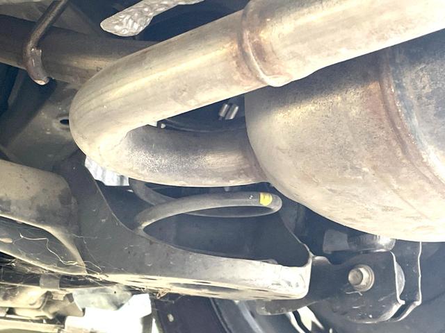 アクア S 純正SDナビ バックカメラ ETC オートエアコン Bluetooth接続 CD/DVD再生 フルセグTV キーレスエントリー 盗難防止システム 横滑り防止システム 電動格納ミラー プライバシーガラス(21枚目)