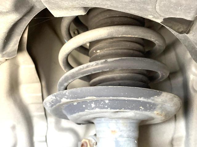 アクア S 純正SDナビ バックカメラ ETC オートエアコン Bluetooth接続 CD/DVD再生 フルセグTV キーレスエントリー 盗難防止システム 横滑り防止システム 電動格納ミラー プライバシーガラス(23枚目)