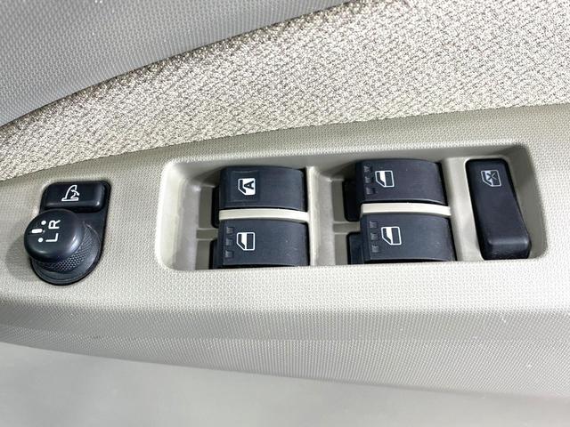 ムーヴ L SA 4WD 禁煙車 キーレスエントリー 衝突安全ボディ 横滑り防止システム トラクションコントロール 盗難防止システム 電動格納ミラー ベンチシート エアコン プライバシーガラス CD再生(34枚目)