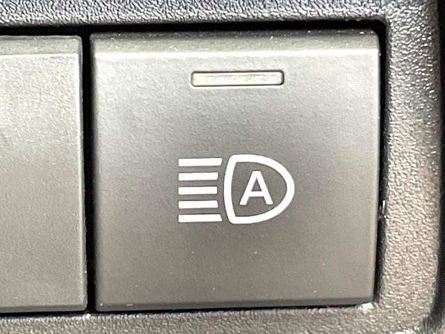 ヤリス X セーフティセンス ディスプレイオーディオ バックカメラ 禁煙車 コーナーセンサー スマートキー ビルトインETC オートハイビーム 車線逸脱警報 オートライト Bluetooth スマートキー(8枚目)