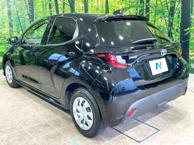 ヤリス X セーフティセンス ディスプレイオーディオ バックカメラ 禁煙車 コーナーセンサー スマートキー ビルトインETC オートハイビーム 車線逸脱警報 オートライト Bluetooth スマートキー(33枚目)