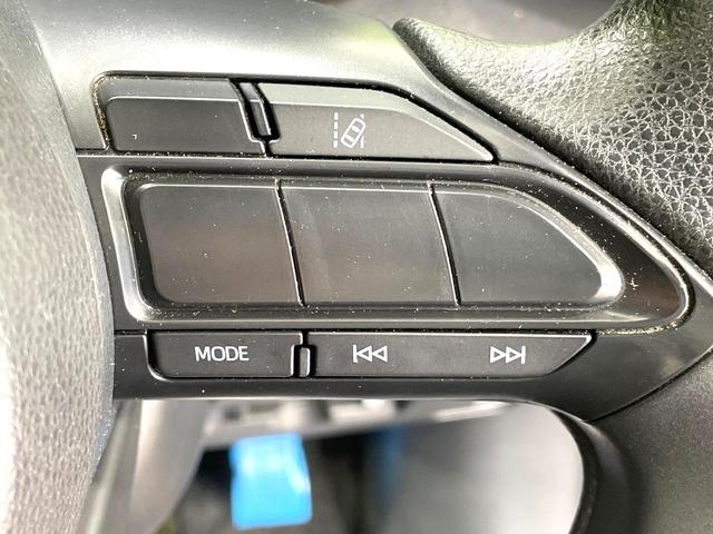ヤリス X セーフティセンス ディスプレイオーディオ バックカメラ 禁煙車 コーナーセンサー スマートキー ビルトインETC オートハイビーム 車線逸脱警報 オートライト Bluetooth スマートキー(48枚目)