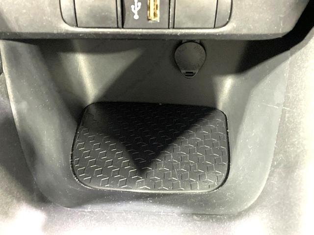 ヤリス X セーフティセンス ディスプレイオーディオ バックカメラ 禁煙車 コーナーセンサー スマートキー ビルトインETC オートハイビーム 車線逸脱警報 オートライト Bluetooth スマートキー(56枚目)