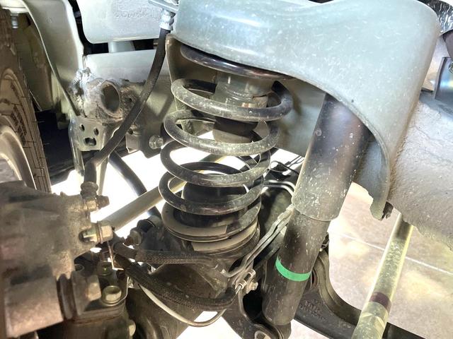 ジムニーシエラ JC 4WD MT車 SDナビ バックカメラ 衝突被害軽減システム 禁煙車 スマートキー LEDヘッド ETC クルコン オートハイビーム 車線逸脱警報 オートライト オートエアコン 純正15インチアルミ(20枚目)