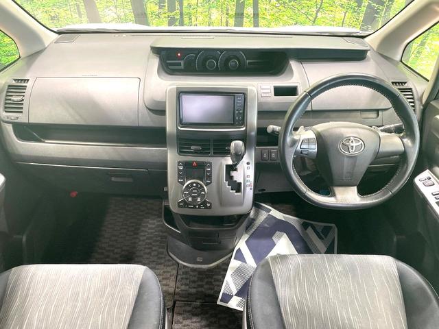 ヴォクシー ZS 煌II 両側電動ドア 純正SDナビ バックカメラ 禁煙車 スマートキー HIDヘッド ETC オートライト デュアルエアコン 純正16インチアルミ Bluetooth CD DVD再生 フルセグ パドルシフト(2枚目)