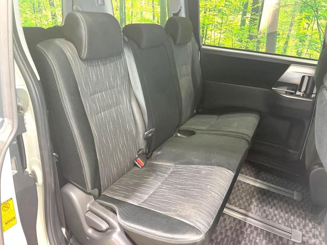 ヴォクシー ZS 煌II 両側電動ドア 純正SDナビ バックカメラ 禁煙車 スマートキー HIDヘッド ETC オートライト デュアルエアコン 純正16インチアルミ Bluetooth CD DVD再生 フルセグ パドルシフト(9枚目)