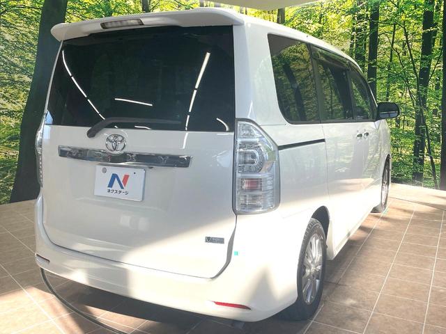 ヴォクシー ZS 煌II 両側電動ドア 純正SDナビ バックカメラ 禁煙車 スマートキー HIDヘッド ETC オートライト デュアルエアコン 純正16インチアルミ Bluetooth CD DVD再生 フルセグ パドルシフト(17枚目)