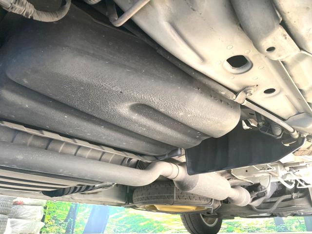 ヴォクシー ZS 煌II 両側電動ドア 純正SDナビ バックカメラ 禁煙車 スマートキー HIDヘッド ETC オートライト デュアルエアコン 純正16インチアルミ Bluetooth CD DVD再生 フルセグ パドルシフト(23枚目)