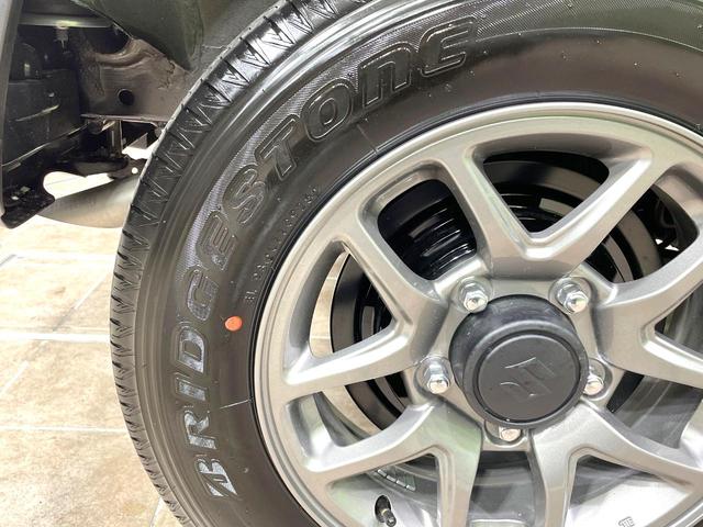 ジムニー XC 4WD ターボ セーフティサポート 禁煙車 コーナーセンサー スマートキー LEDヘッドライト クルーズコントロール オートハイビーム 車線逸脱警報 オートライト オートエアコン 純正16インチアルミ(31枚目)