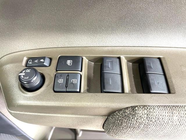 シエンタ ハイブリッドZ 両側電動スライドドア 純正10型ナビ 全周囲カメラ トヨタセーフティセンス 100V電源 レーダークルーズ コーナーセンサー スマートキー LEDヘッド ETC フルセグ オートハイビーム(45枚目)