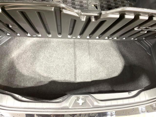 ヴォクシー Ｓ－Ｚ　両側電動スライドドア　１０型ディスプレイオーディオ　バックカメラ　セーフティーセンス　後席モニター　Ｂｌｕｅｔｏｏｔｈ　パワーバックドア　ＬＥＤヘッドライト　純正１７インチアルミ（21枚目）