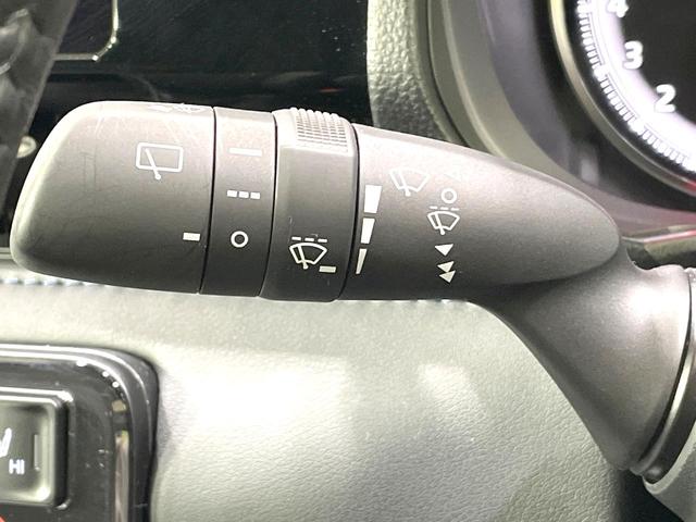 ヴォクシー Ｓ－Ｚ　両側電動スライドドア　１０型ディスプレイオーディオ　バックカメラ　セーフティーセンス　後席モニター　Ｂｌｕｅｔｏｏｔｈ　パワーバックドア　ＬＥＤヘッドライト　純正１７インチアルミ（27枚目）