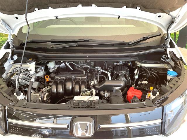 フリード エアー 登録済未使用車 両側電動ドア 純正9型ナビ バックカメラ 衝突被害軽減システム レーダークルーズ コーナーセンサー スマートキー LEDヘッド オートハイビーム 車線逸脱警報 オートライト(18枚目)