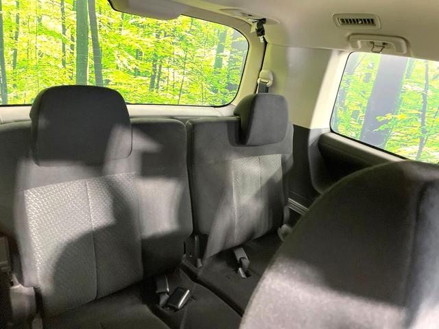 ３列目シートはもちろん状態良好☆大人でもゆったりと座って頂けますので、大人数でのお出かけもラクラクです♪ご家族で、気の知れた仲間で、ドライブに行くのが楽しみですね♪