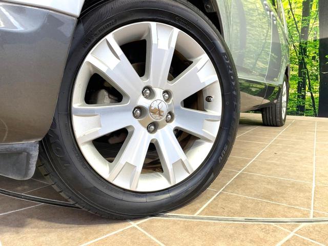 【純正１８インチアルミホイール】外観にマッチした純正アルミホイールを装着しております。各種社外アルミホイールや、スタッドレスタイヤも取扱いしております。是非ご相談ください♪