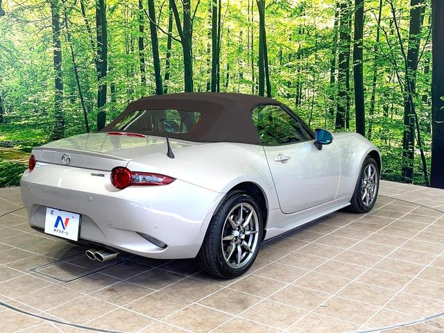 ロードスター ブラウン・トップ SDナビ バックカメラ 衝突被害軽減システム 禁煙車 レザーシート ドラレコ スマートキー LEDヘッド ビルトインETC クルコン オートハイビーム 車線逸脱警報 オートライト オートエアコン(17枚目)