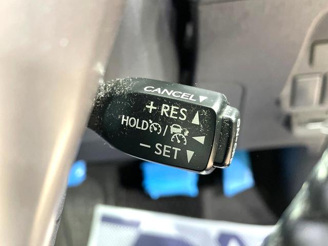 プリウスアルファ Sツーリングセレクション モデリスタ 8型SDナビ バックカメラ 衝突被害軽減システム 禁煙車 スマートキー LEDヘッド ビルトインETC クルコン オートハイビーム 車線逸脱警報 オートライト オートエアコン(5枚目)