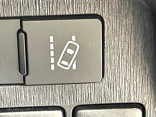 プリウスアルファ Sツーリングセレクション モデリスタ 8型SDナビ バックカメラ 衝突被害軽減システム 禁煙車 スマートキー LEDヘッド ビルトインETC クルコン オートハイビーム 車線逸脱警報 オートライト オートエアコン(37枚目)