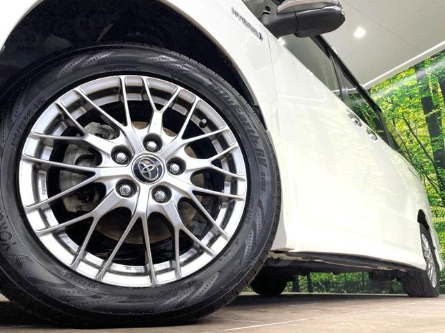 【純正１６インチアルミホイール】外観にマッチした純正アルミホイールを装着しております。各種社外アルミホイールや、スタッドレスタイヤも取扱いしております。是非ご相談ください♪