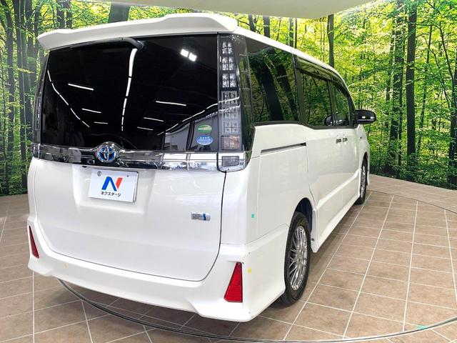 ☆全国のネクステージからお取り寄せが可能※！遠方の店舗に展示してあるクルマが気になる場合も、最寄りの店舗でご覧いただくことが可能です！是非私たちに要望をお聞かせください！※別途費用