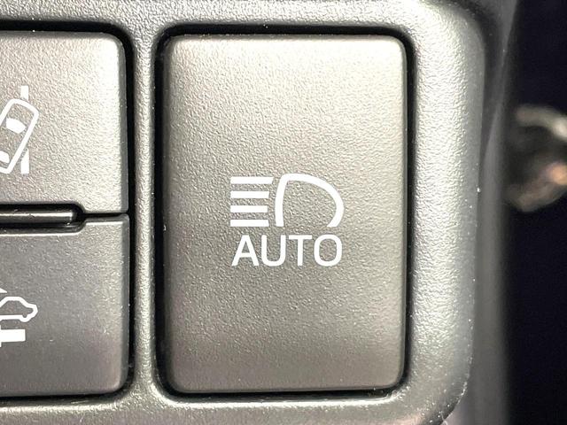 【オートマチックハイビーム】夜間の安全走行に役立つ便利な機能！先行車や対向車を検知し、ハイビームとロービームを自動で切り替えてくれます♪