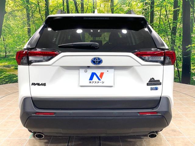 安心の最長１０年・走行無制限保証（有償）をご用意。保証内容も充実はもちろん、無料点検＆オイル交換や、年中無休の全国・２４時間ロードサービスも付帯されておりますのでご安心下さい。