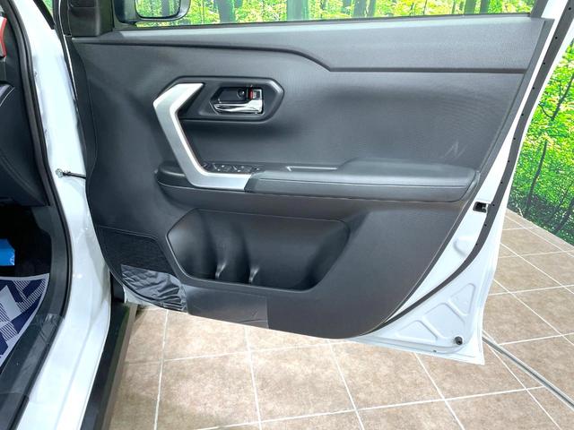 ライズ Ｚ　登録済未使用車　純正９型ディスプレイオーディオ　全周囲カメラ　衝突軽減　レーダークルーズ　シートヒーター　コーナーセンサー　ＬＥＤヘッド　オートハイビーム　車線逸脱警報　純正１７インチＡＷ（22枚目）