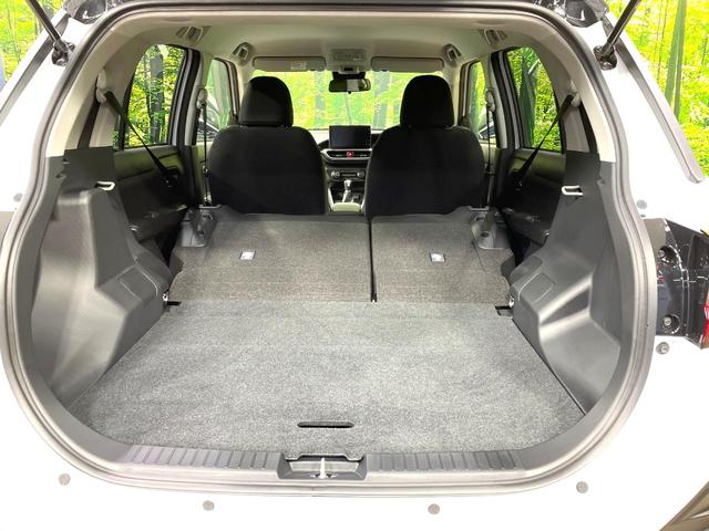 ライズ Ｚ　登録済未使用車　純正９型ディスプレイオーディオ　全周囲カメラ　衝突軽減　レーダークルーズ　シートヒーター　コーナーセンサー　ＬＥＤヘッド　オートハイビーム　車線逸脱警報　純正１７インチＡＷ（25枚目）