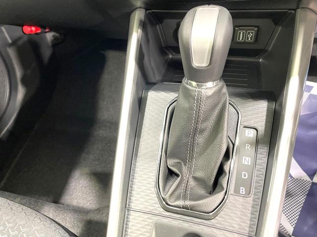 ライズ Ｚ　登録済未使用車　純正９型ディスプレイオーディオ　全周囲カメラ　衝突軽減　レーダークルーズ　シートヒーター　コーナーセンサー　ＬＥＤヘッド　オートハイビーム　車線逸脱警報　純正１７インチＡＷ（41枚目）