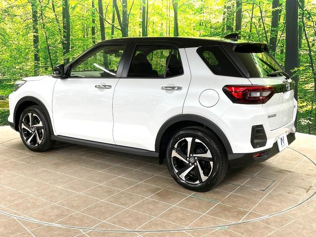 ライズ Ｚ　登録済未使用車　純正９型ディスプレイオーディオ　全周囲カメラ　衝突軽減　レーダークルーズ　シートヒーター　コーナーセンサー　ＬＥＤヘッド　オートハイビーム　車線逸脱警報　純正１７インチＡＷ（57枚目）