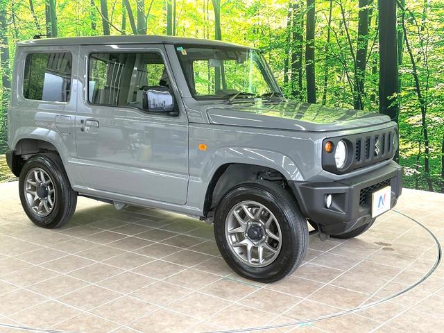 高透明度のガラス皮膜で撥水はもちろん、上質なツヤ・光沢を実現。紫外線や酸性雨から大切な愛車を保護し、色あせ・劣化を防止。「弾スプラッシュコート」、「弾プリミッサコート」からお選びいただけます。