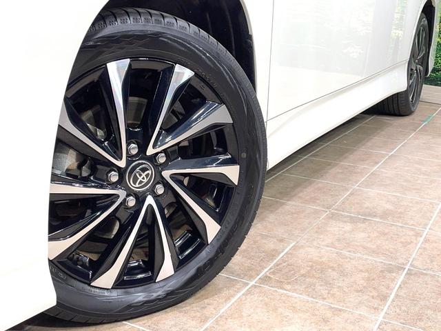 【純正１７インチアルミホイール】外観にマッチした純正アルミホイールを装着しております。各種社外アルミホイールや、スタッドレスタイヤも取扱いしております。是非ご相談ください♪