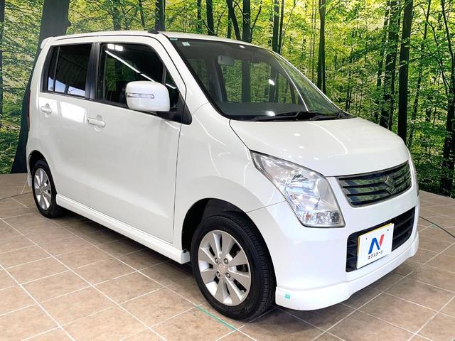 高透明度のガラス皮膜で撥水はもちろん、上質なツヤ・光沢を実現。紫外線や酸性雨から大切な愛車を保護し、色あせ・劣化を防止。「弾スプラッシュコート」、「弾プリミッサコート」からお選びいただけます。