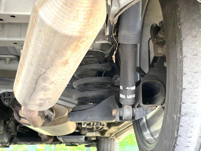 アルファード ２４０Ｓ　両側電動ドア　バックカメラ　禁煙車　コーナーセンサー　スマートキー　ＨＩＤヘッド　ＥＴＣ　オートライト　オートエアコン　リアエアコン　ＣＤ　ＤＶＤ再生　地デジ　フォグライト（20枚目）