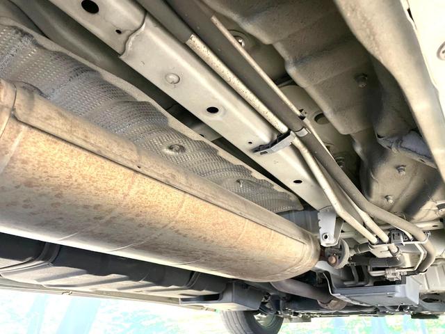 アルファード ２４０Ｓ　両側電動ドア　バックカメラ　禁煙車　コーナーセンサー　スマートキー　ＨＩＤヘッド　ＥＴＣ　オートライト　オートエアコン　リアエアコン　ＣＤ　ＤＶＤ再生　地デジ　フォグライト（23枚目）