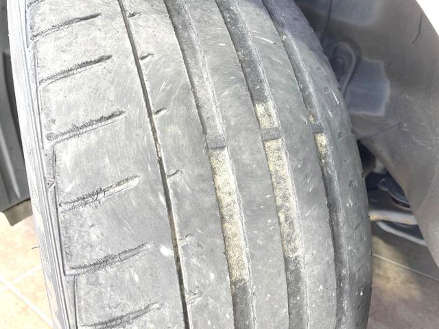 アルファード ２４０Ｓ　両側電動ドア　バックカメラ　禁煙車　コーナーセンサー　スマートキー　ＨＩＤヘッド　ＥＴＣ　オートライト　オートエアコン　リアエアコン　ＣＤ　ＤＶＤ再生　地デジ　フォグライト（24枚目）