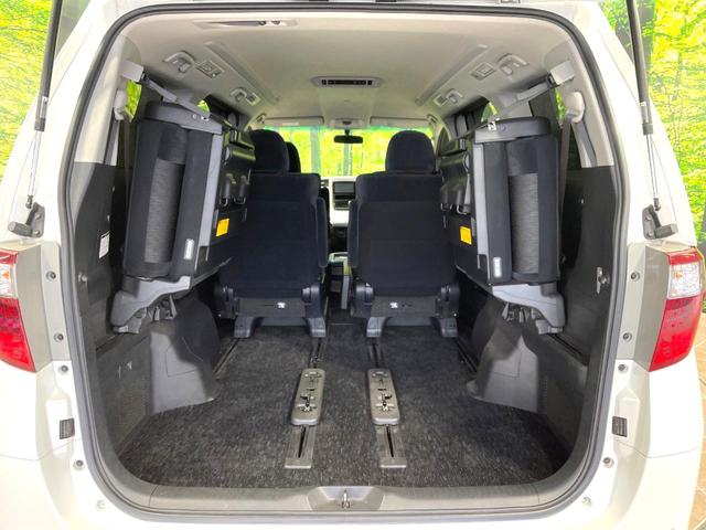 アルファード ２４０Ｓ　両側電動ドア　バックカメラ　禁煙車　コーナーセンサー　スマートキー　ＨＩＤヘッド　ＥＴＣ　オートライト　オートエアコン　リアエアコン　ＣＤ　ＤＶＤ再生　地デジ　フォグライト（42枚目）